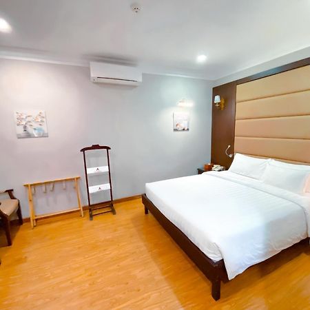 A25 Hotel - 23 Quan Thanh Hanoi Eksteriør billede